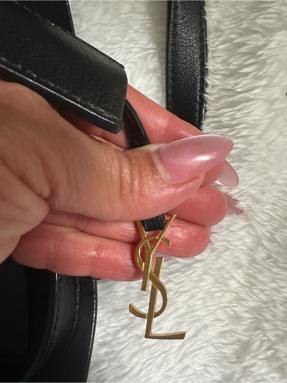 Saint Laurent Black Leather Tote with Removable Zip Pouch and Gold Hardware - Picture 3 of 12